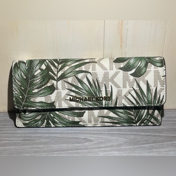 NWOT Michael Kors palm tree leaves flat wallet - Picture 1 of 3